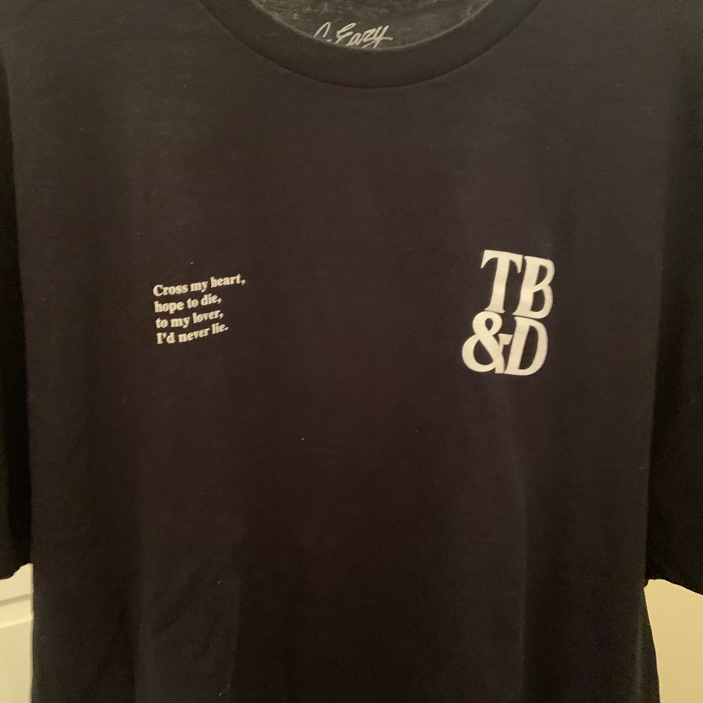 G-EAZY CROSS MY HEART TEE